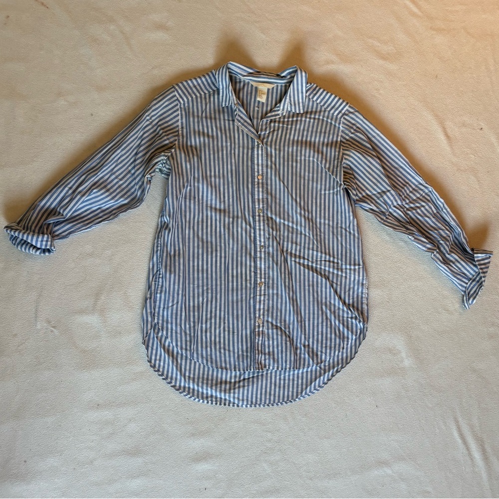 H&M Blue and White Striped Button Down Shirt